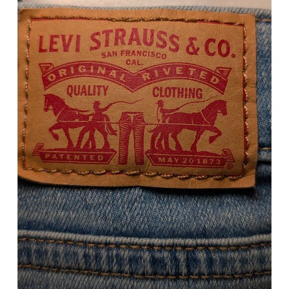 Levi's 311 Shaping Skinny Jeans 33 Women's Mid Rise Light Wash Stretch Denim - Picture 2 of 6